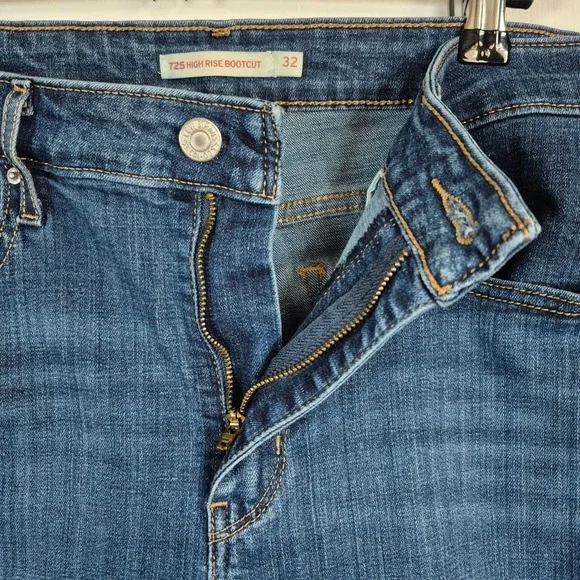 Levi's 32x30 725 high rise bootcut medium blue denim jeans women's - Picture 4 of 10